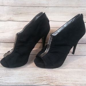 Guess Maralyn 2 Suede Peep Toe Bootie Heels | 10M
